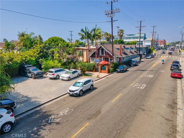 $1,329,923 | 42 19th Avenue, Venice, CA 90291