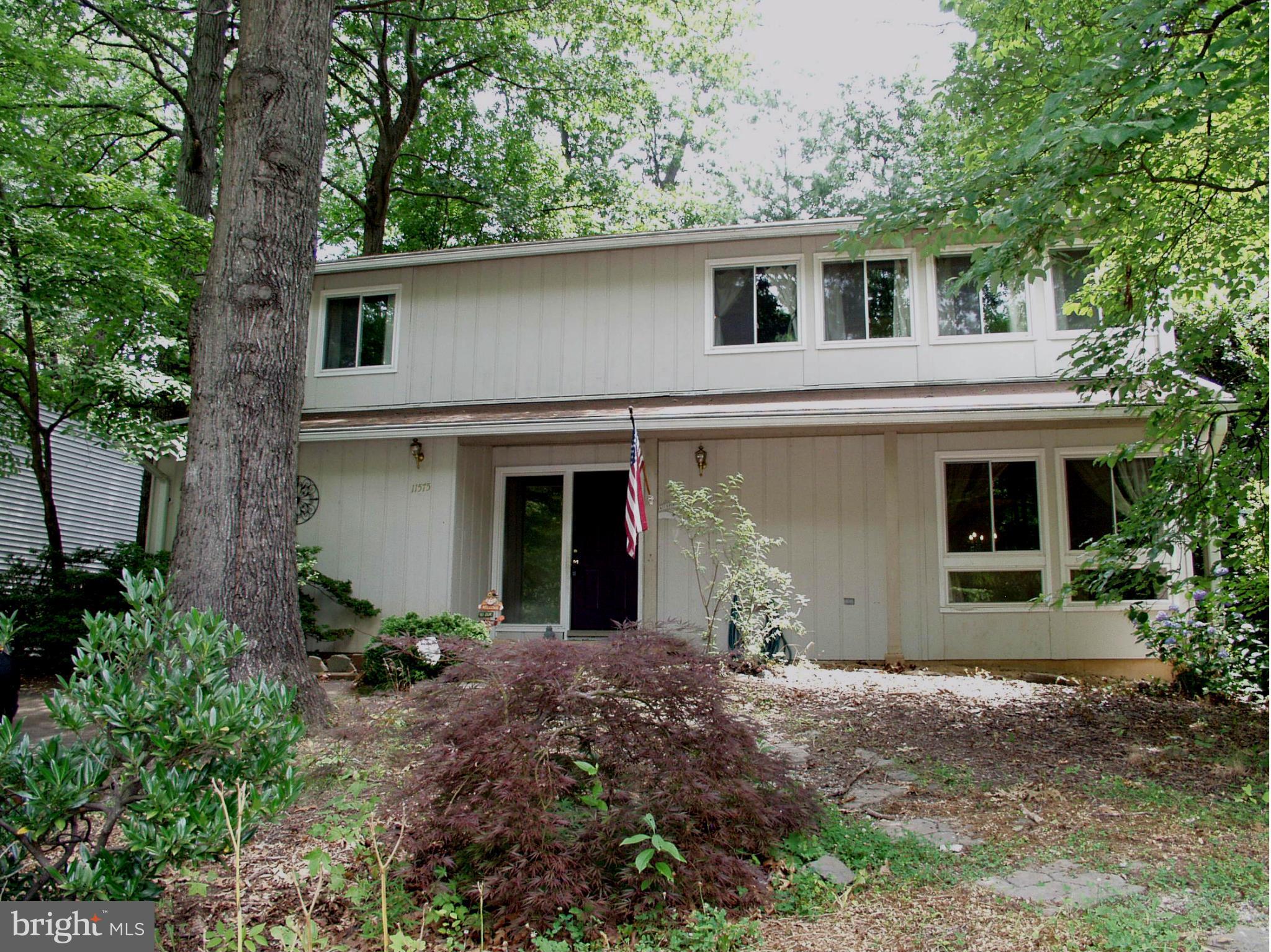 11575 Embers Court Reston, VA 20191 - Photo 1 of 30 Exterior (Front)