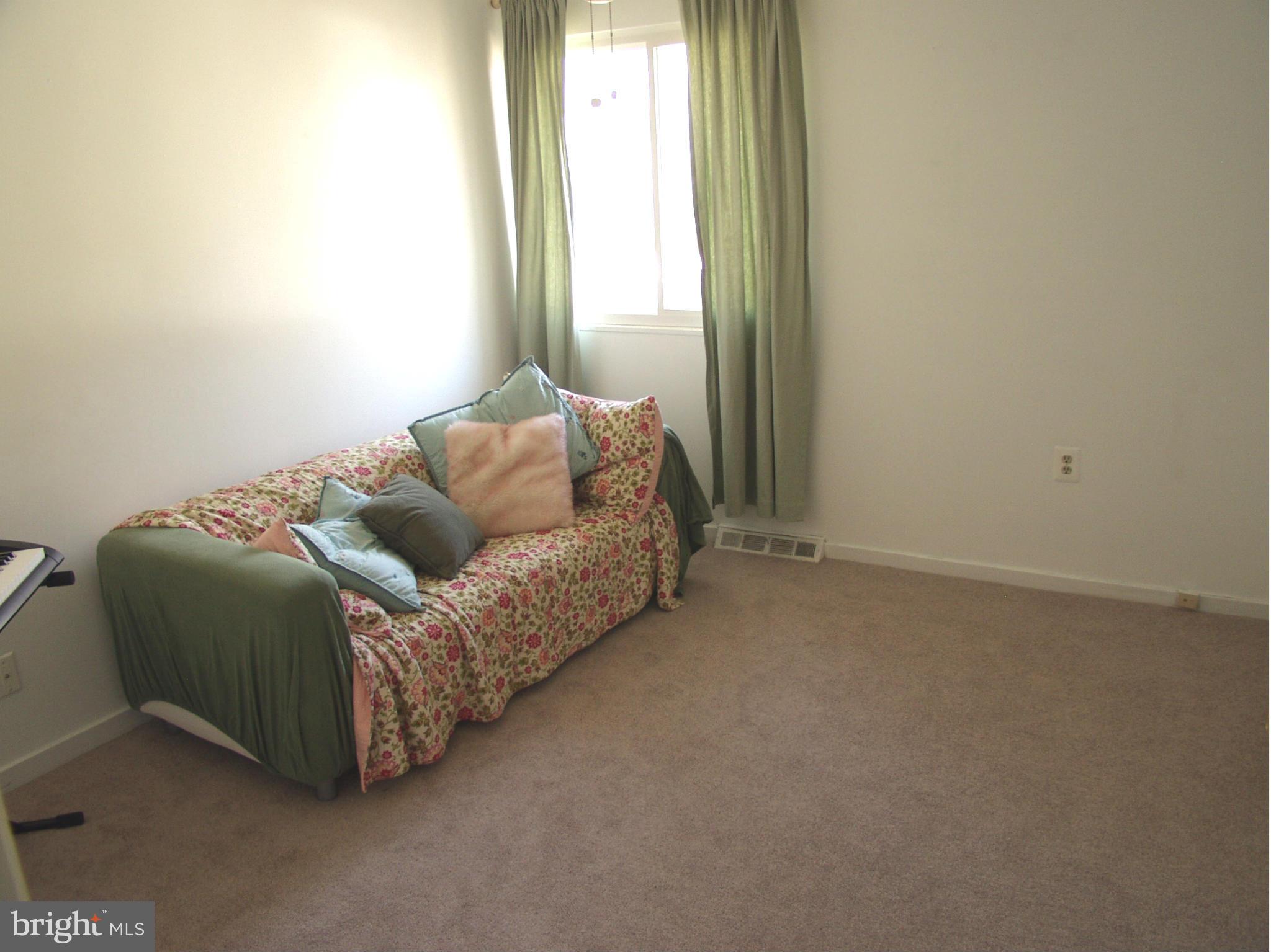 11575 Embers Court Reston, VA 20191 - Photo 19 of 30 Bedroom
