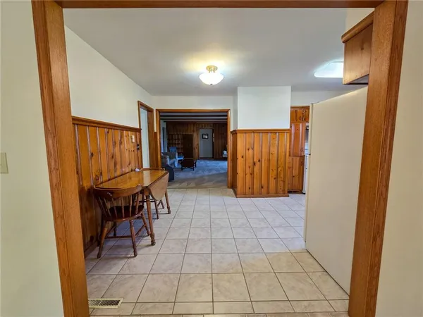 $595,000 | Ab Avenue, Council Grove, KS 66846