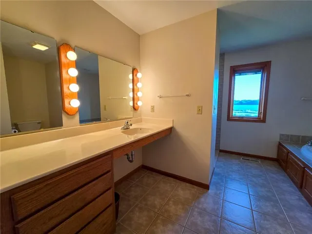 $595,000 | Ab Avenue, Council Grove, KS 66846