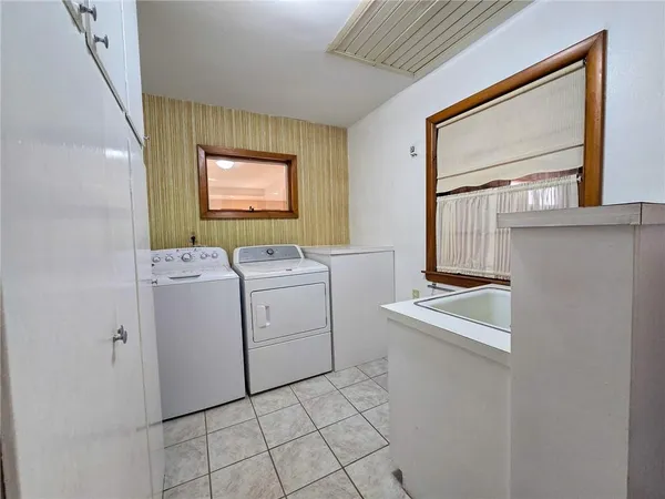 $595,000 | Ab Avenue, Council Grove, KS 66846