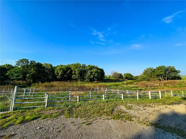 $595,000 | Ab Avenue, Council Grove, KS 66846