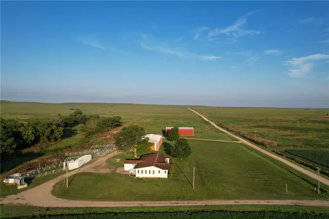 $595,000 | Ab Avenue, Council Grove, KS 66846