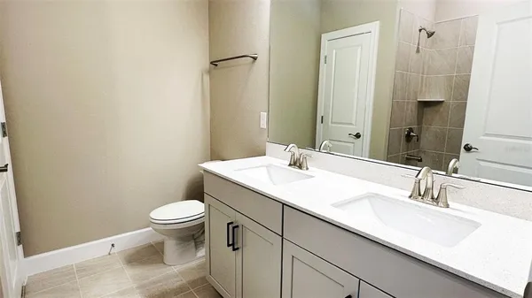 $3,600 | 3626 Savanna Palms Court, Bradenton, FL 34211