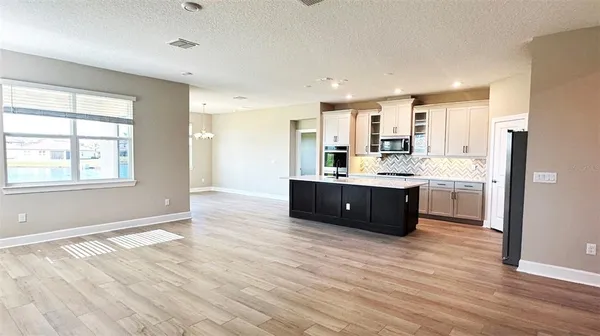 $3,600 | 3626 Savanna Palms Court, Bradenton, FL 34211
