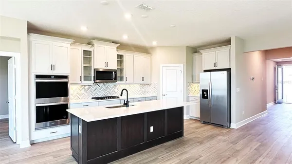 $3,600 | 3626 Savanna Palms Court, Bradenton, FL 34211