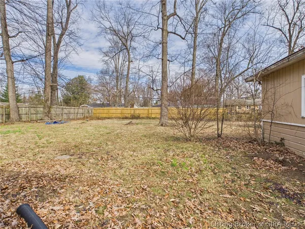 $199,000 | 1738 Lynnwood Drive, New Albany, IN 47150