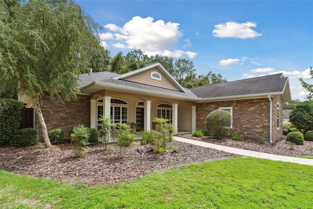 155 Southwest 118th Terrace Gainesville, FL 32607 - Photo 2 of 50 West facing home in a wonderful neighborhood