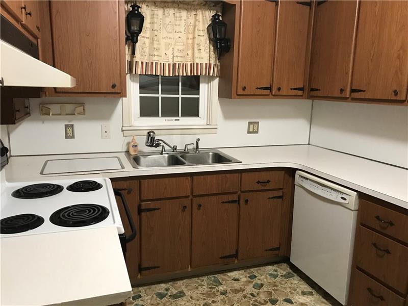 76 North 13th Street Indiana, PA 15701 - Photo 4 of 17 Gallery Image 4