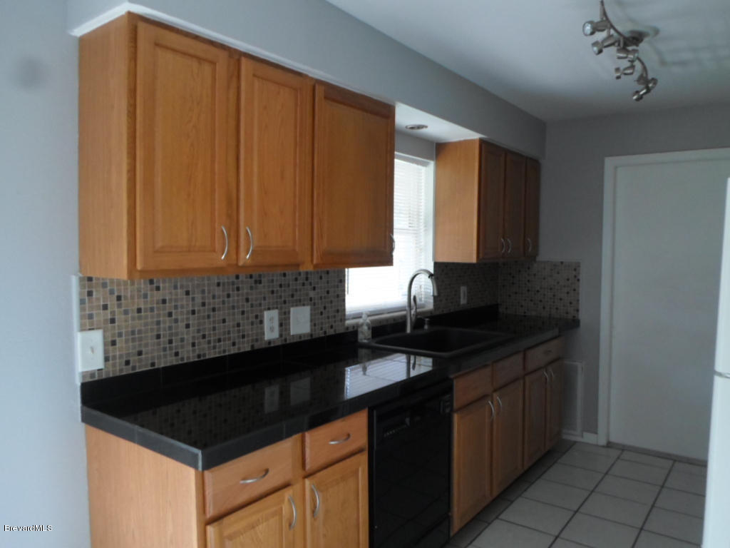 6397 Irving Road Cocoa, FL 32927 - Photo 7 of 16 SAM_5741