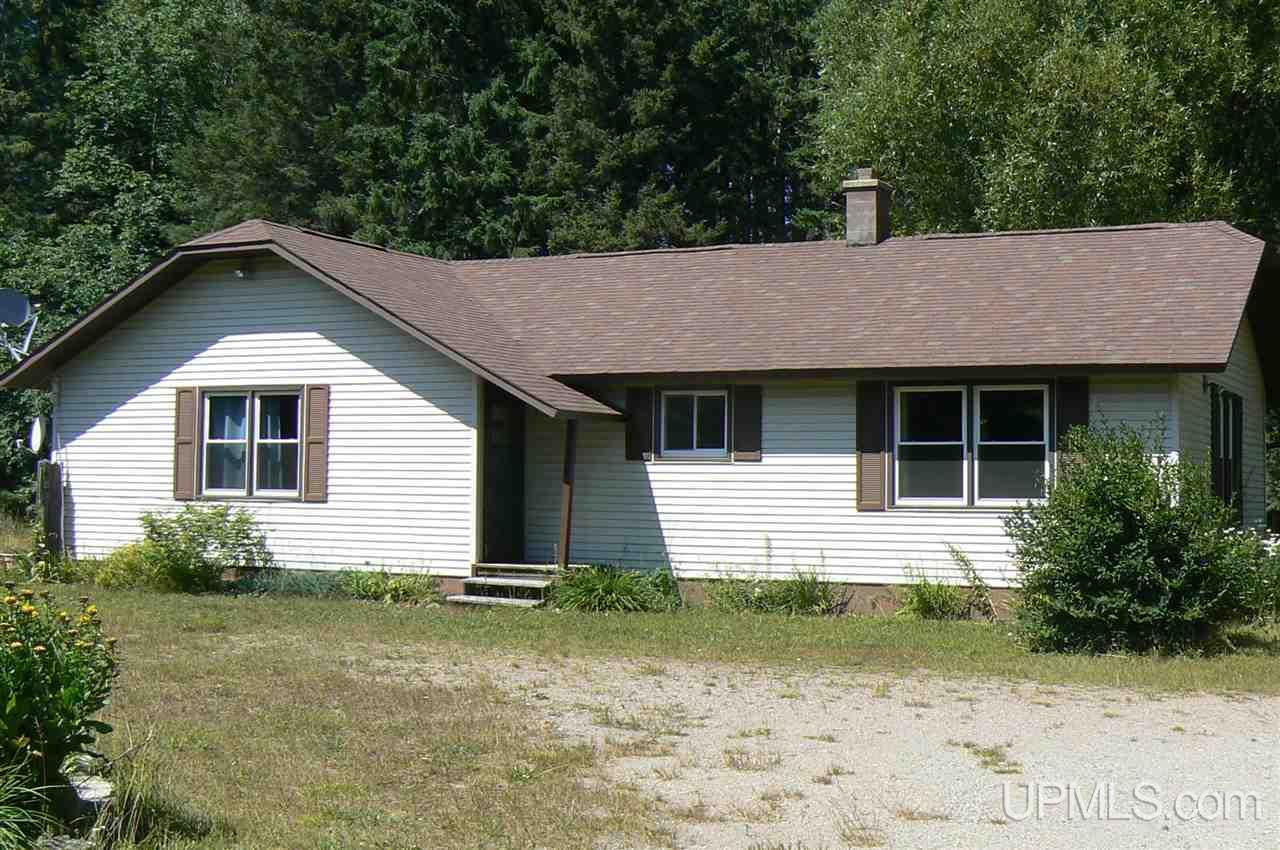 E10886 County Rd H-58 Munising, MI 49862 - Photo 1 of 15