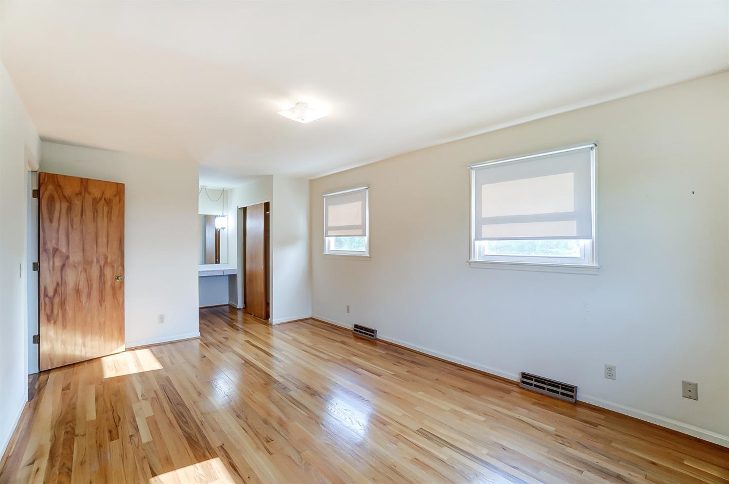 2413 South Road Cincinnati, OH 45233 - Photo 10 of 24 Gallery Image 10