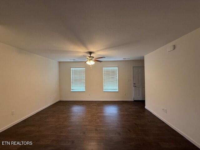810 Bob Kirby Road Knoxville, TN 37923 - Photo 2 of 10 living room