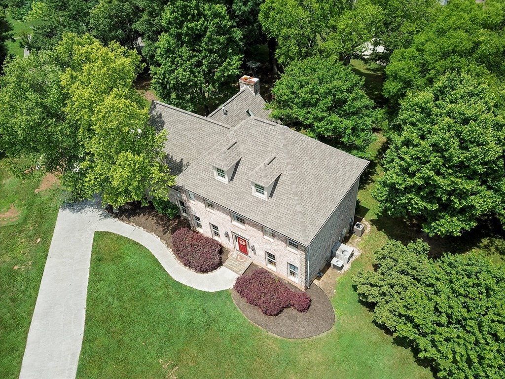 850 Spring Lea Sevierville, TN 37862 - Photo 4 of 57 Gallery Image 4