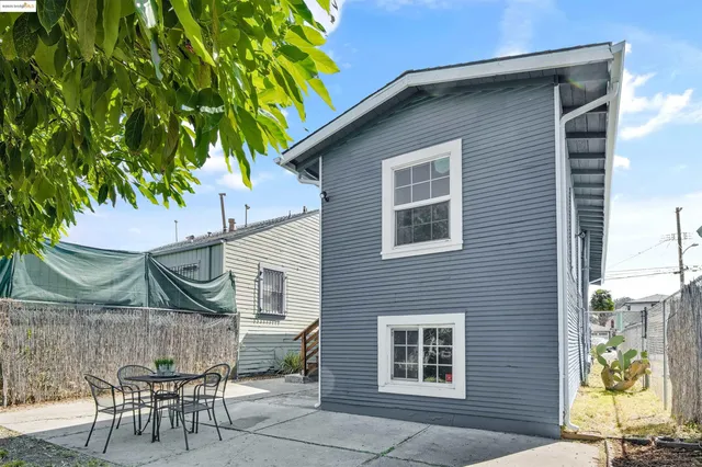 $585,000 | 10501 Longfellow Avenue, Oakland, CA 94603