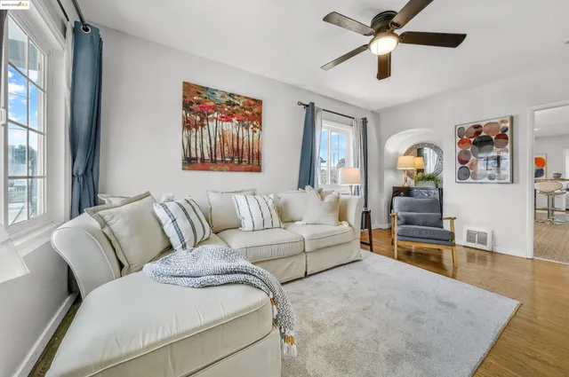 $585,000 | 10501 Longfellow Avenue, Oakland, CA 94603