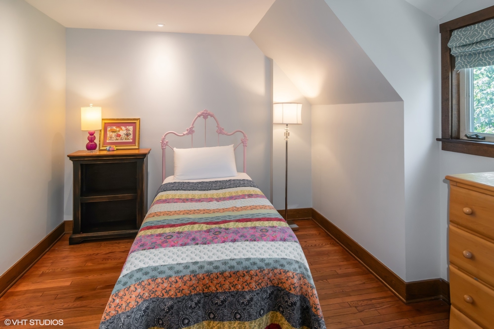 280 Maplewood Road Riverside, IL 60546 - Photo 16 of 30 a bedroom with a bed and wooden floor