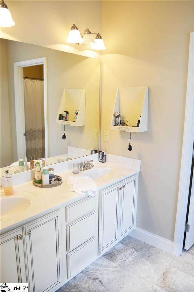 27 Rising Meadow Lane Taylors, SC 29687 - Photo 14 of 35 Gallery Image 14