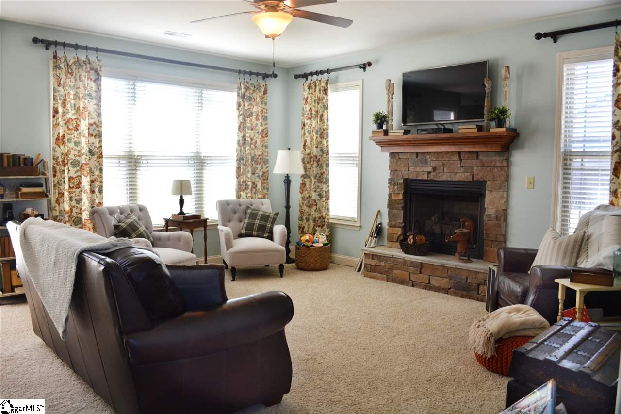 27 Rising Meadow Lane Taylors, SC 29687 - Photo 6 of 35 Gallery Image 6