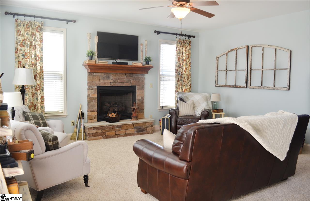 27 Rising Meadow Lane Taylors, SC 29687 - Photo 7 of 35 Gallery Image 7