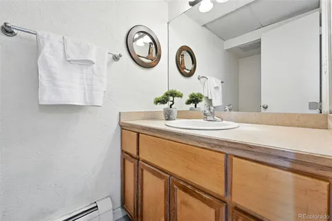 $189,000 | 2700 South Holly Street, Unit 206, Denver, CO 80222