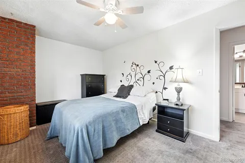 $189,000 | 2700 South Holly Street, Unit 206, Denver, CO 80222