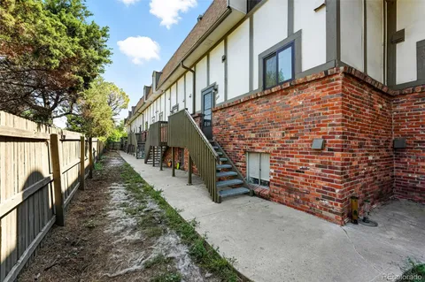 $189,000 | 2700 South Holly Street, Unit 206, Denver, CO 80222