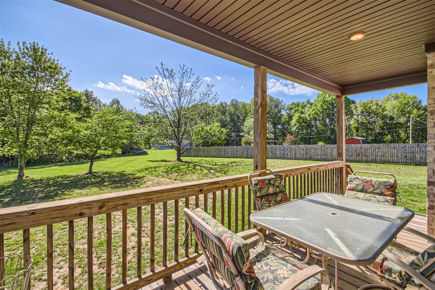 190 Mitchell Road Portland, TN 37148 - Photo 26 of 28 a view of a chair and table in the balcony