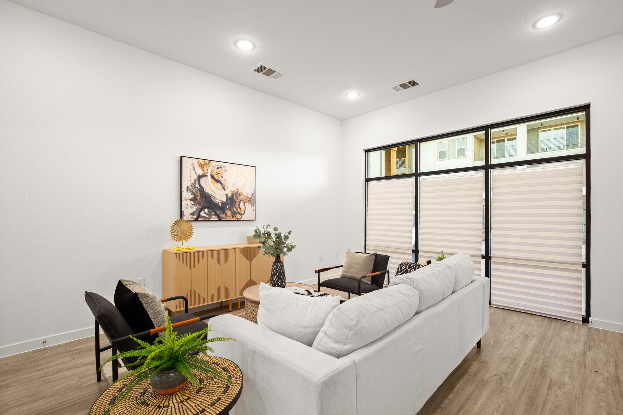 4901 Springdale Road, Unit 101 Austin, TX 78723 - Photo 9 of 32 Gallery Image 9