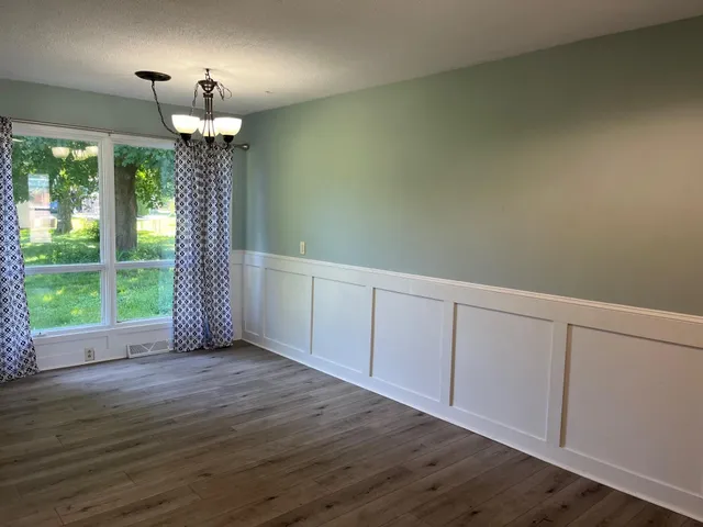 $169,900 | 1017 Sibley Avenue South, Litchfield, MN 55355