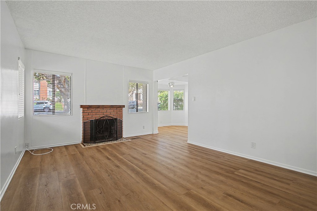 819 North Maria Avenue Redondo Beach, CA 90277 - Photo 13 of 42