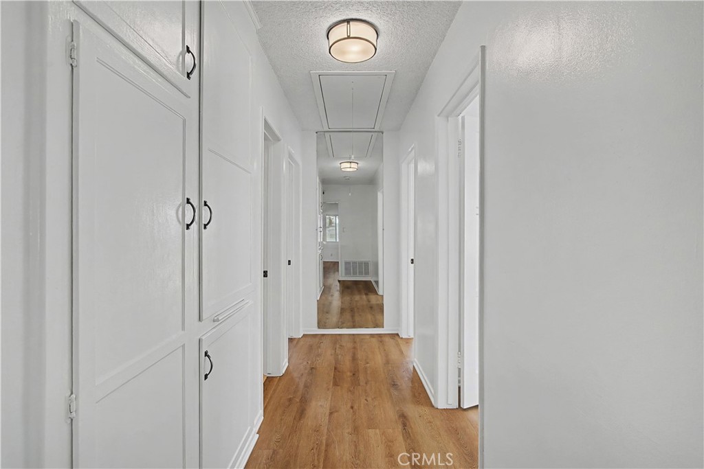 819 North Maria Avenue Redondo Beach, CA 90277 - Photo 29 of 42