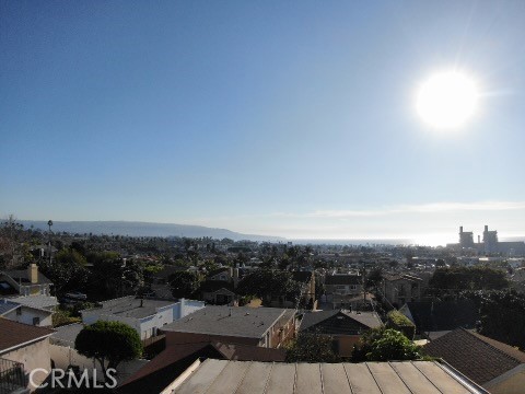 819 North Maria Avenue Redondo Beach, CA 90277 - Photo 10 of 42