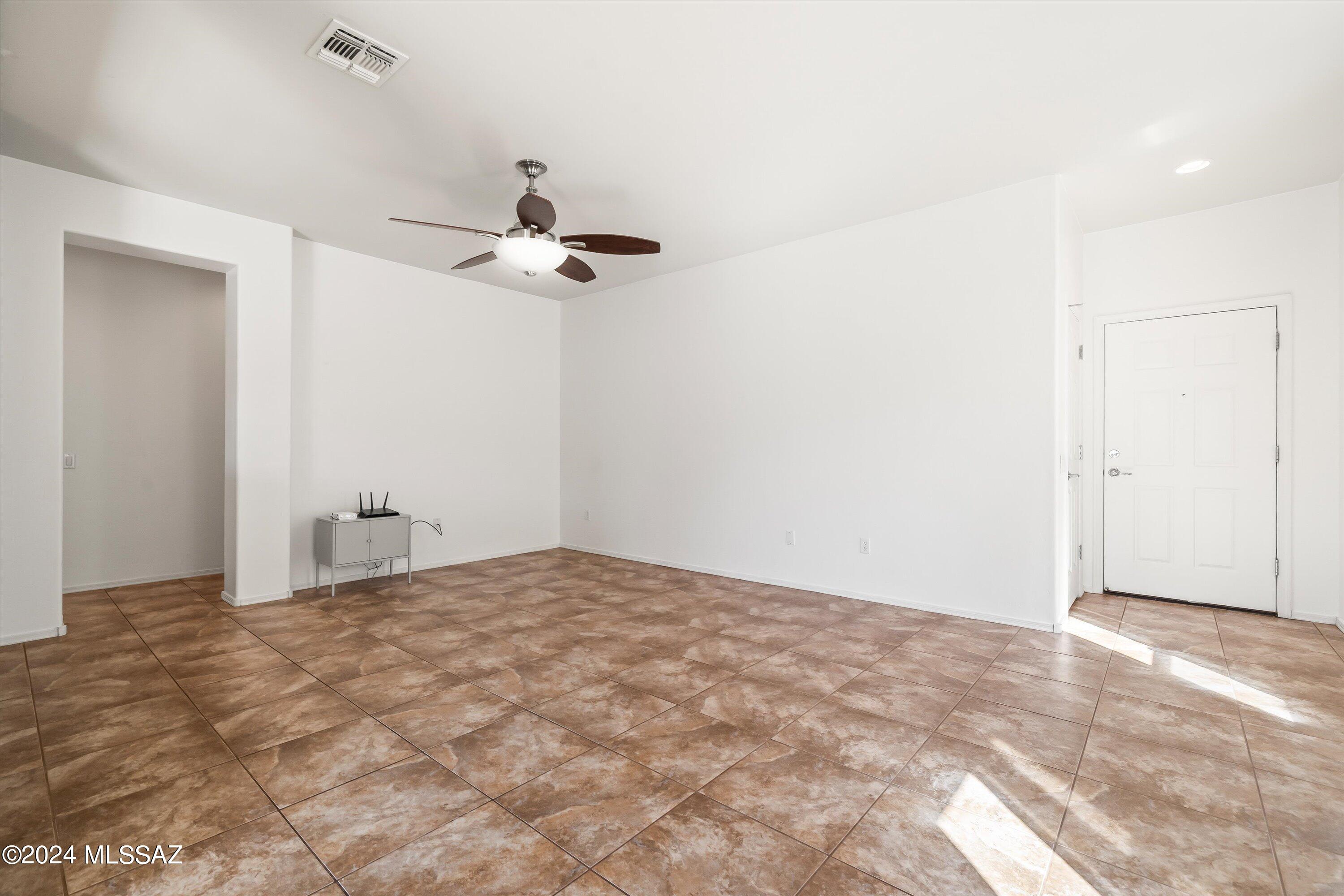 21101 East Frontier Road Red Rock, AZ 85145 - Photo 9 of 23