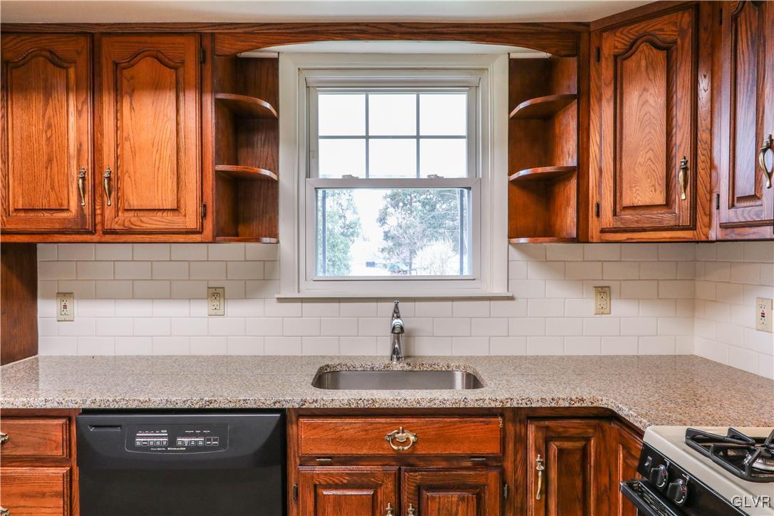 2025 Kensington Road Bethlehem, PA 18018 - Photo 13 of 42 Gallery Image 13