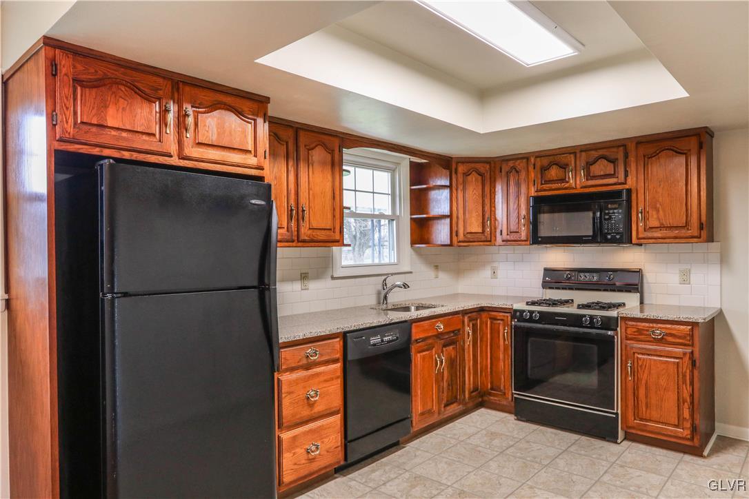 2025 Kensington Road Bethlehem, PA 18018 - Photo 14 of 42 Gallery Image 14