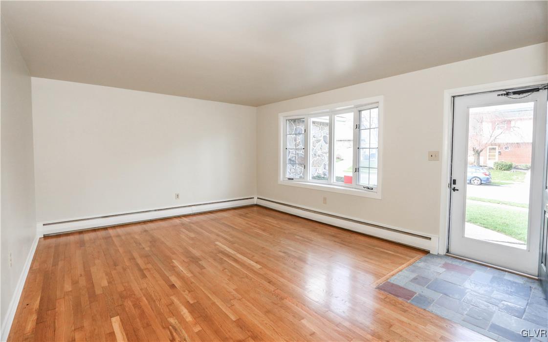 2025 Kensington Road Bethlehem, PA 18018 - Photo 6 of 42 Gallery Image 6
