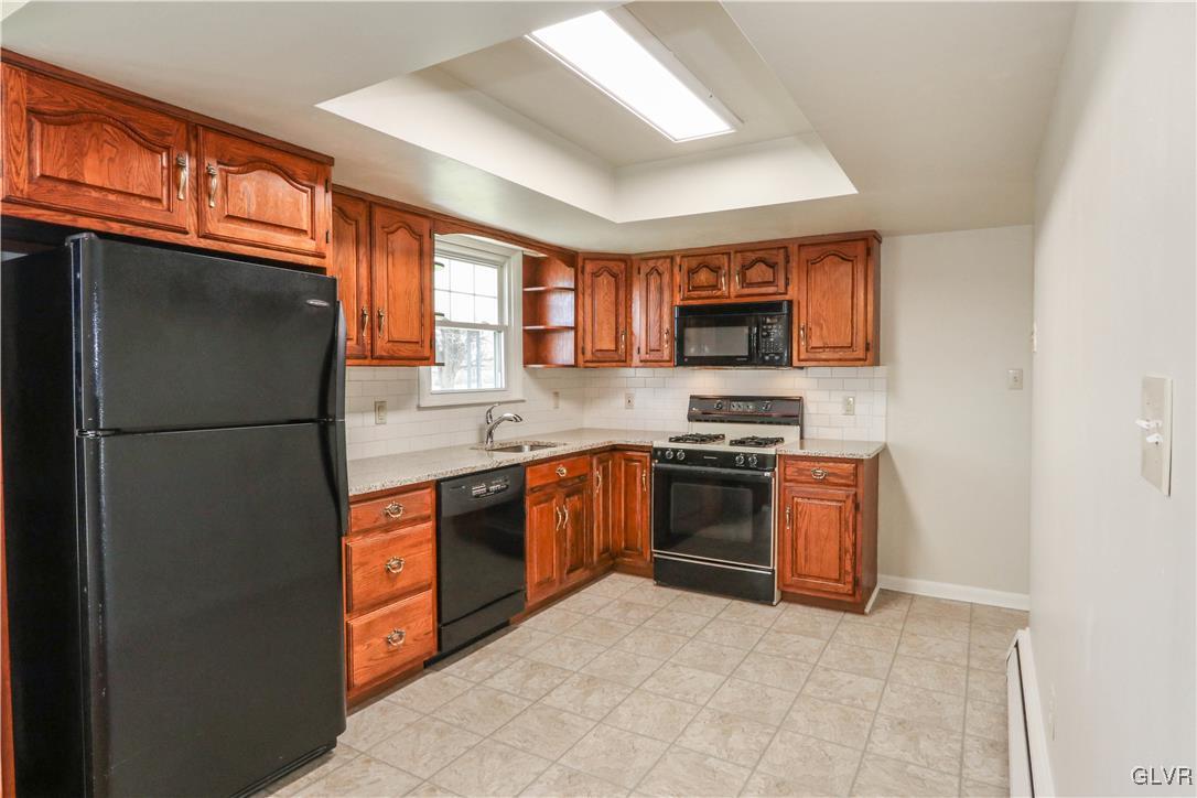 2025 Kensington Road Bethlehem, PA 18018 - Photo 9 of 42 Gallery Image 9