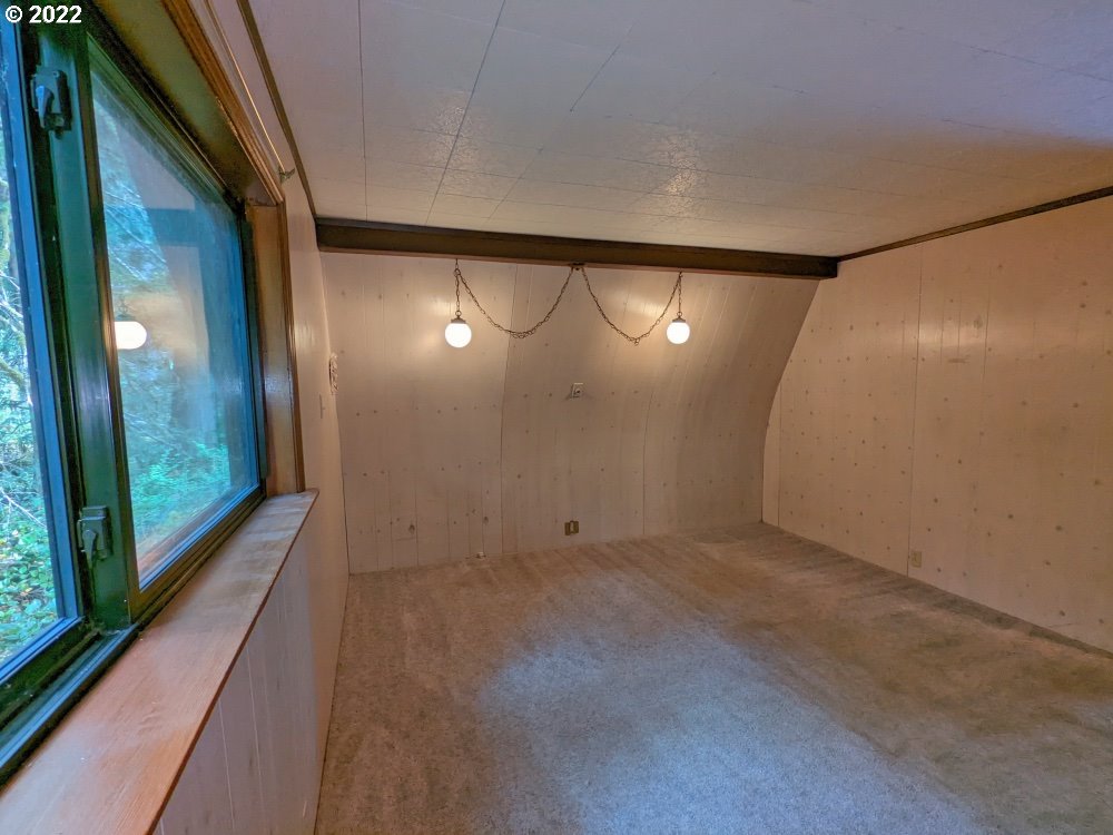 73793 Road 20 East Rhododendron, OR 97049 - Photo 12 of 25 Gallery Image 12