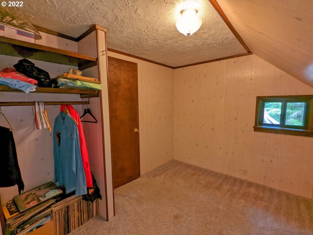 73793 Road 20 East Rhododendron, OR 97049 - Photo 17 of 25 Gallery Image 17