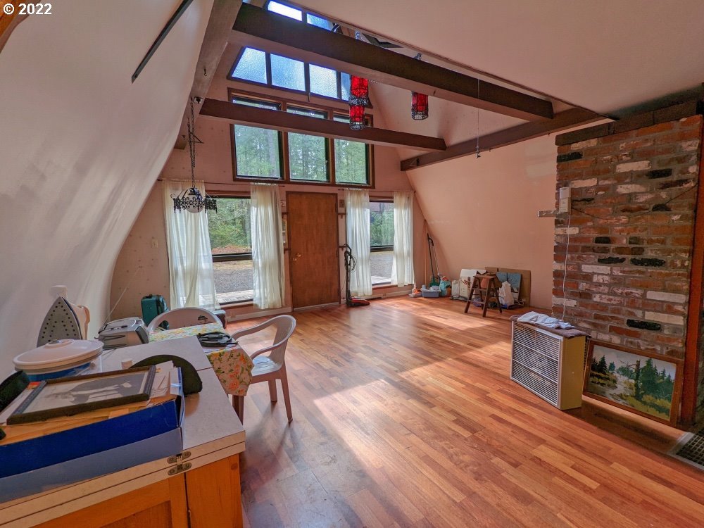 73793 Road 20 East Rhododendron, OR 97049 - Photo 5 of 25 Gallery Image 5