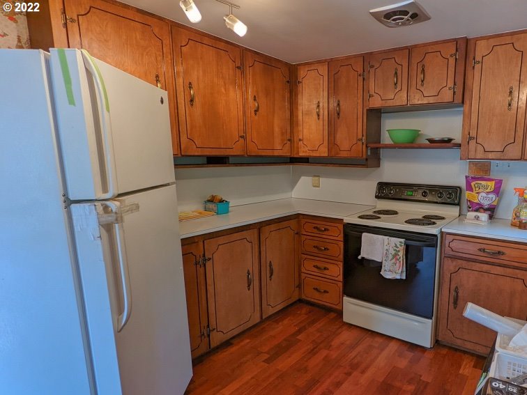 73793 Road 20 East Rhododendron, OR 97049 - Photo 8 of 25 Gallery Image 8