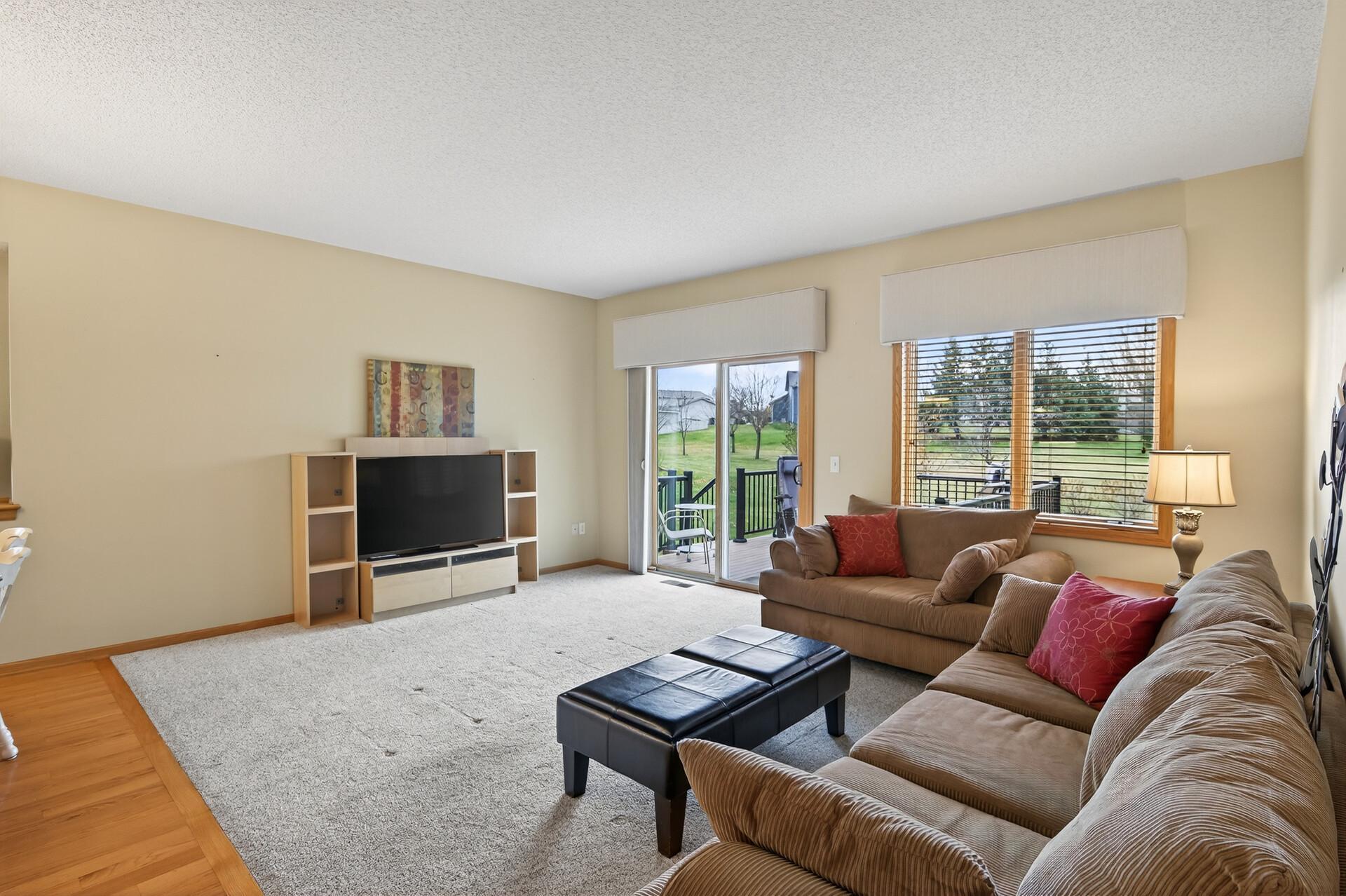 786 Regent Drive Shakopee, MN 55379 - Photo 11 of 33