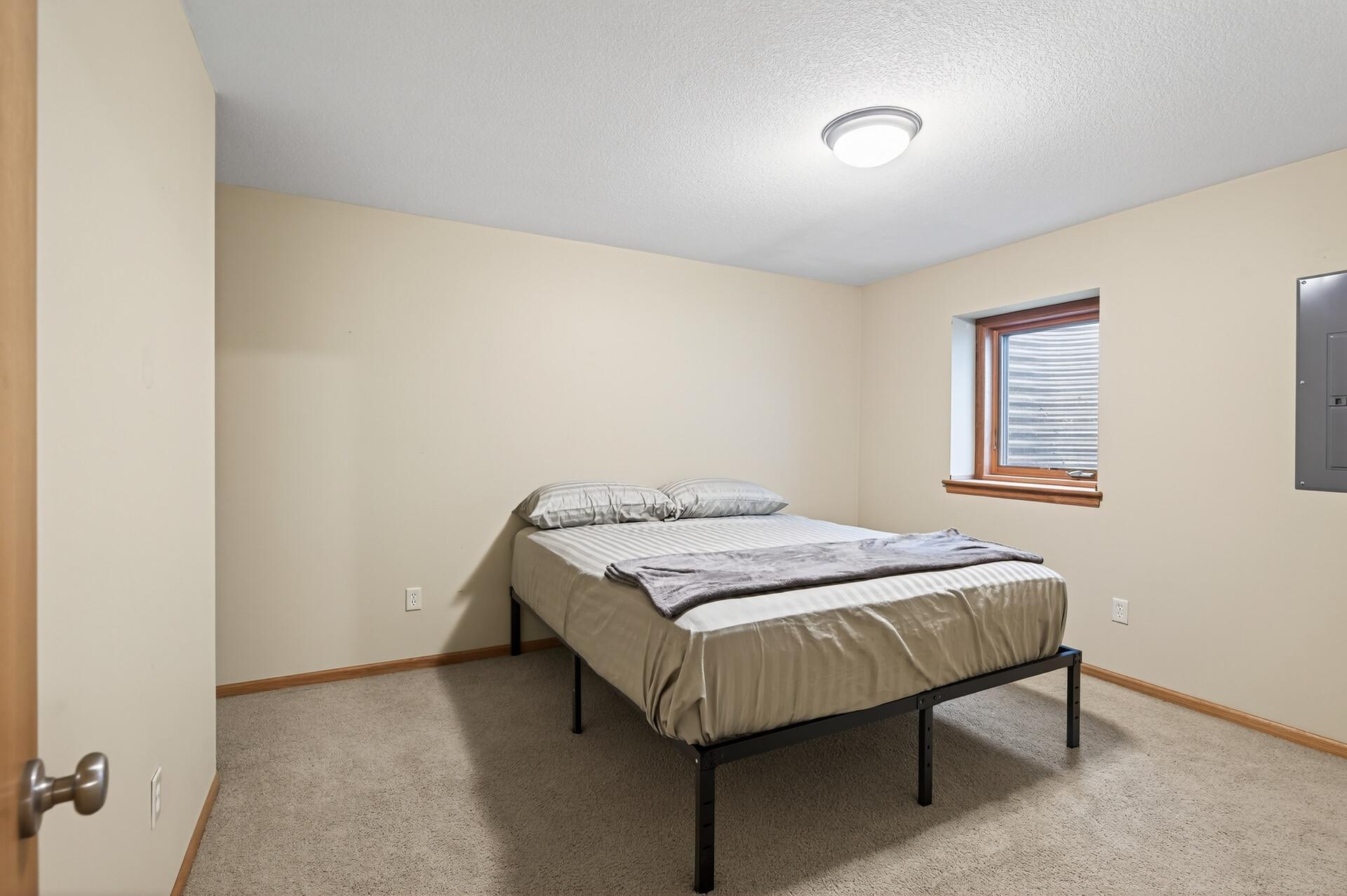 786 Regent Drive Shakopee, MN 55379 - Photo 22 of 33