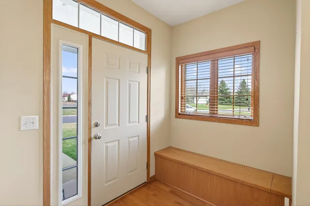 $369,900 | 786 Regent Drive, Shakopee, MN 55379