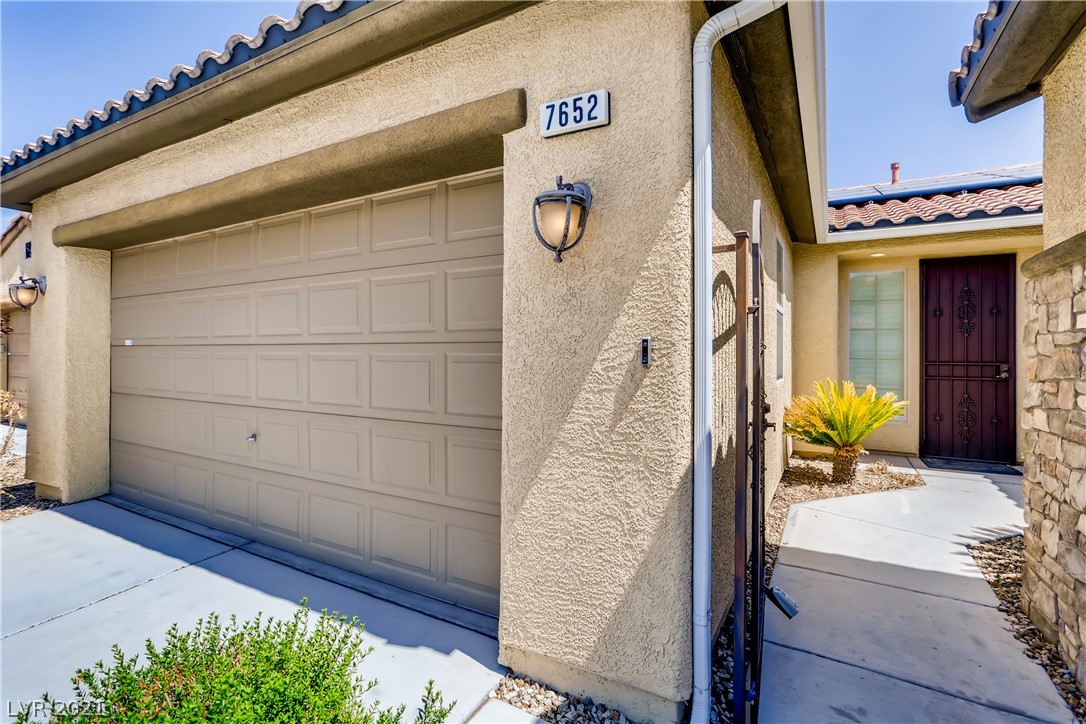 7652 Cascade Ridge Court Las Vegas, NV 89113 - Photo 3 of 36 Gallery Image 3