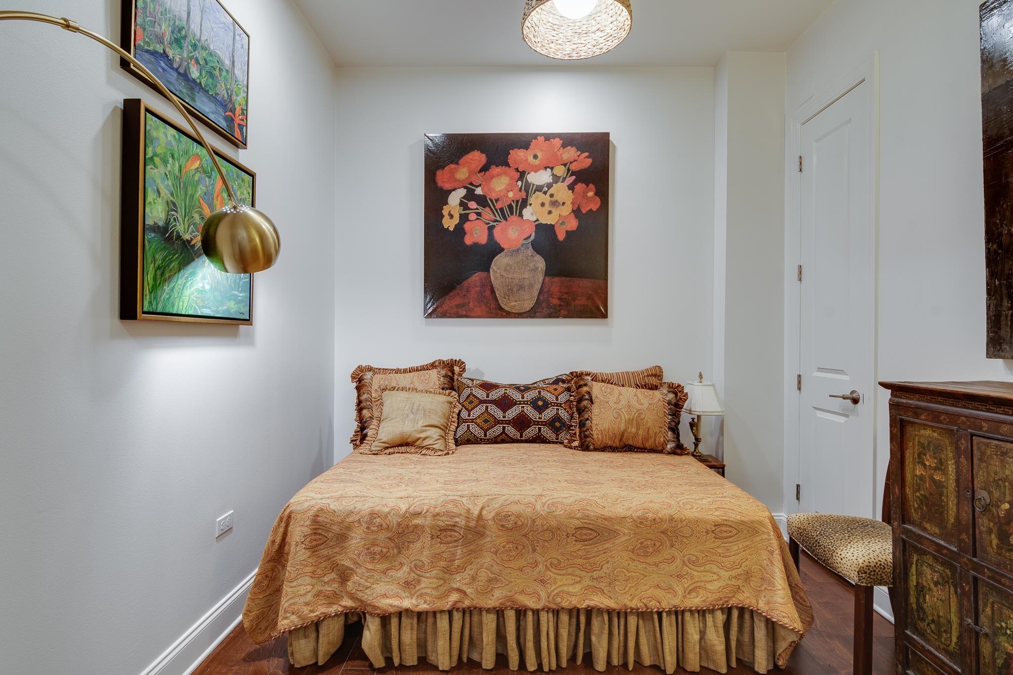 717 Riverside Drive, Unit 1007 Memphis, TN 38103 - Photo 3 of 24 Gallery Image 3