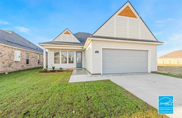 $257,000 | 3040 Southern Trce Drive, Lake Charles, LA 70607