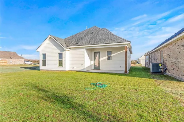 $257,000 | 3040 Southern Trce Drive, Lake Charles, LA 70607